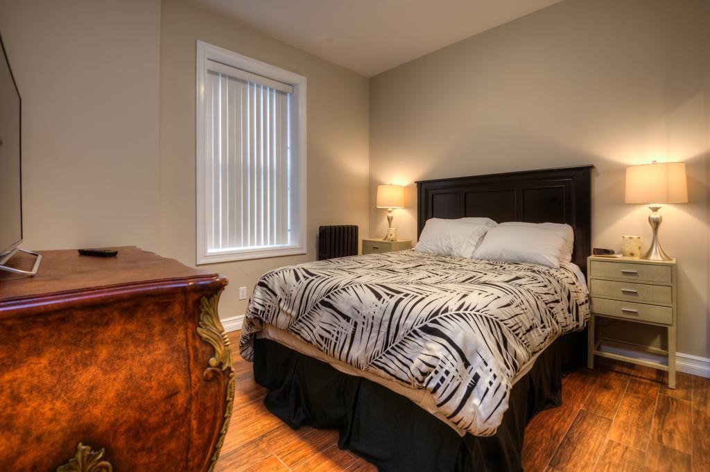 Western Hotel & Executive Suites Guelph Exterior photo